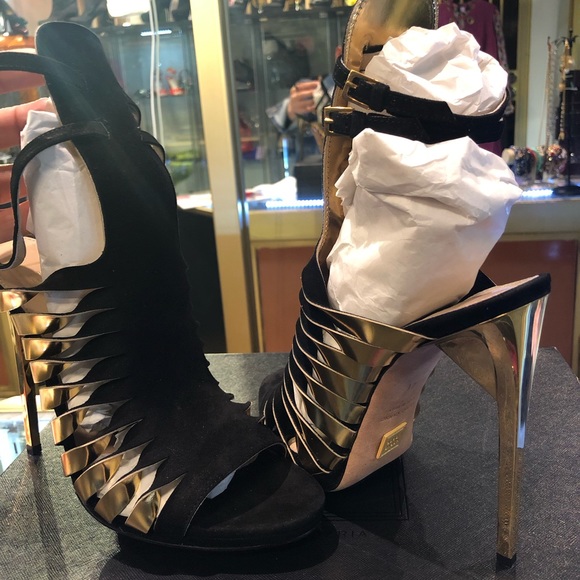 Aut HERVE LEGER heels black & gold accent straps - Picture 2 of 4